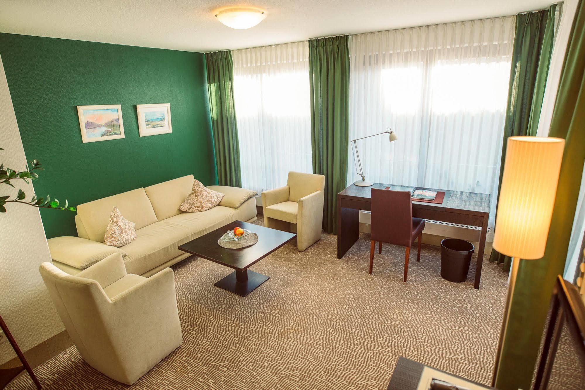 Lindenhof Hotel Tepe 다머 외부 사진