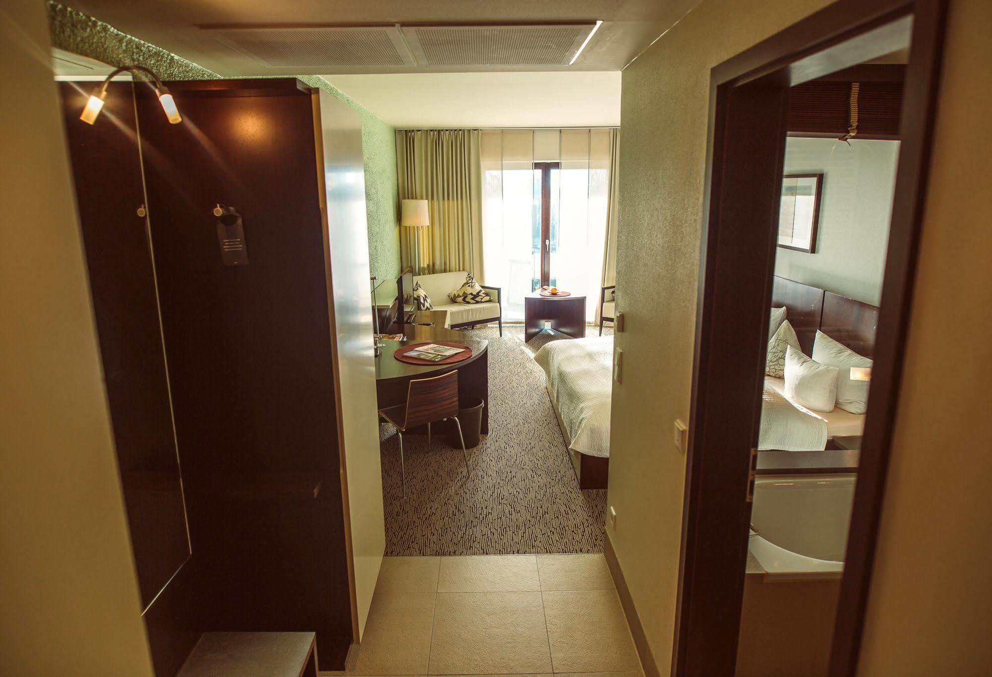 Lindenhof Hotel Tepe 다머 외부 사진