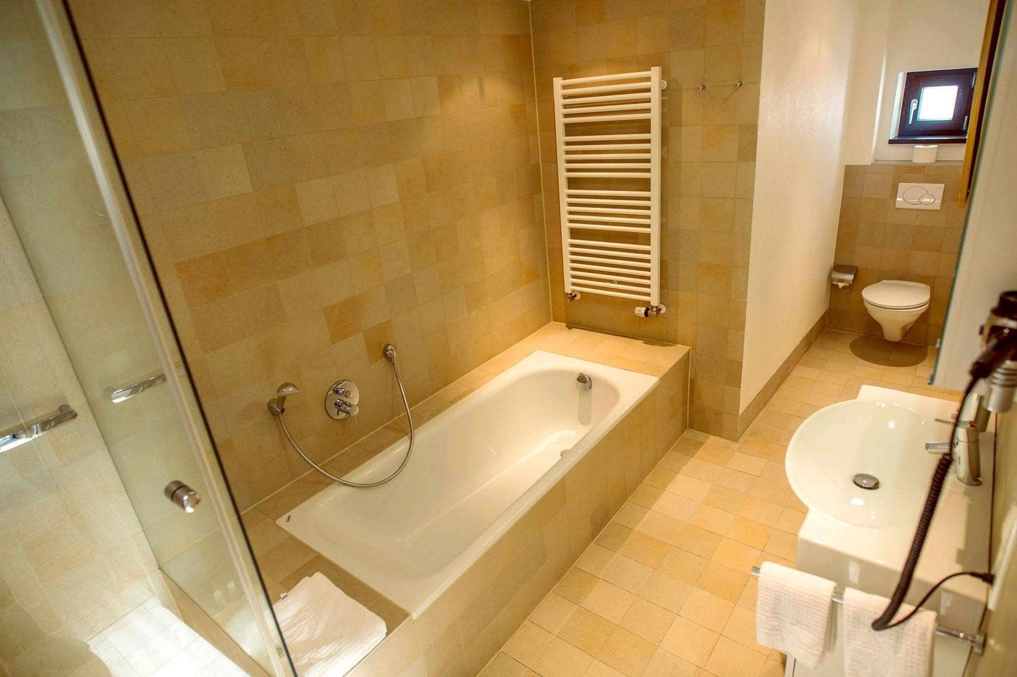 Lindenhof Hotel Tepe 다머 외부 사진